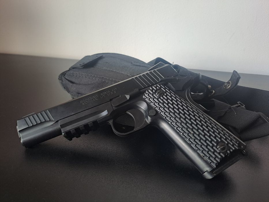 Pistol Airsoft Colt 1911, manșon metalic, toc tactic inclus