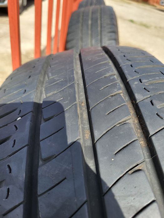 Гуми за бус Michelin Agilis 215 65 16 C