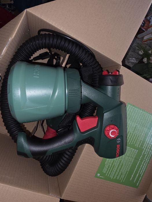 Pistol de vopsit Bosch PFS 1000 0603207000, 410W, rezervor 800ml, lungime furtun 1.3m