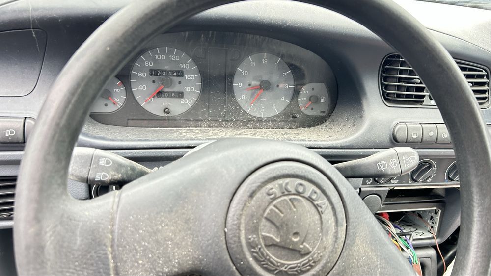 Шкода фелиция на части