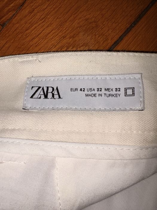 Pantaloni scurți Zara (nicodată purtați)