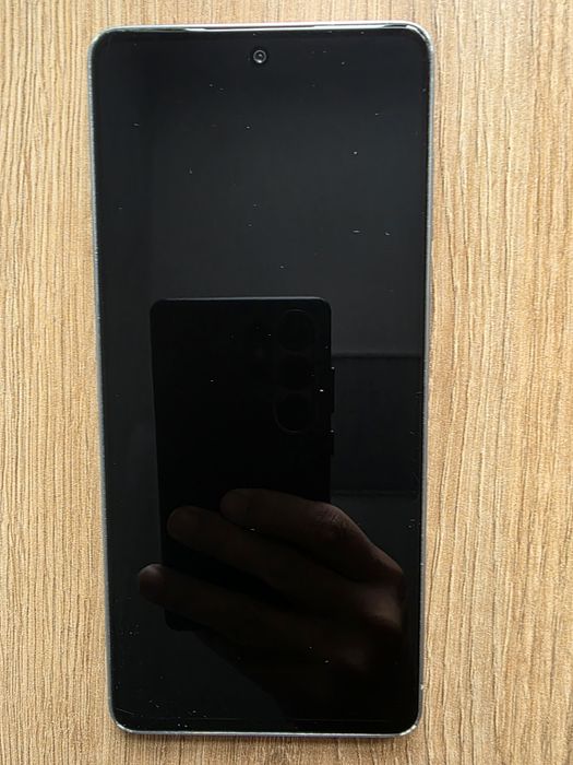 Продам Samsung A73 5G