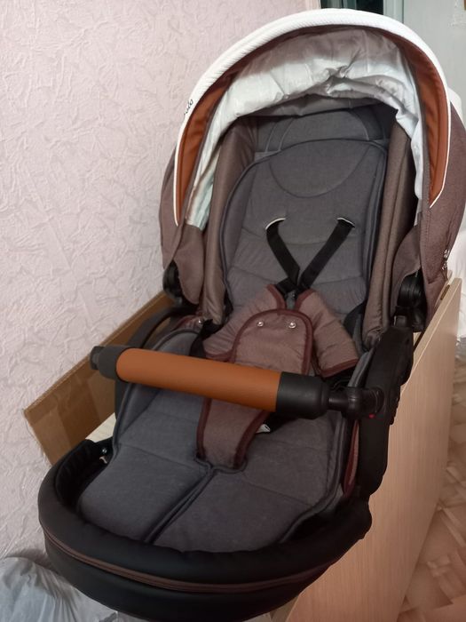 Продам детскую коляску