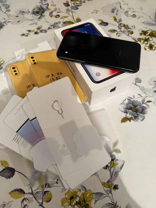 Продам iphone X Айфон 10