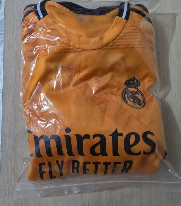 Продам футбольную форму