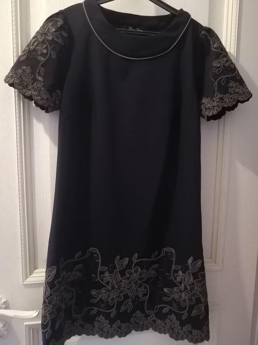 Продам платье 42-44 размер