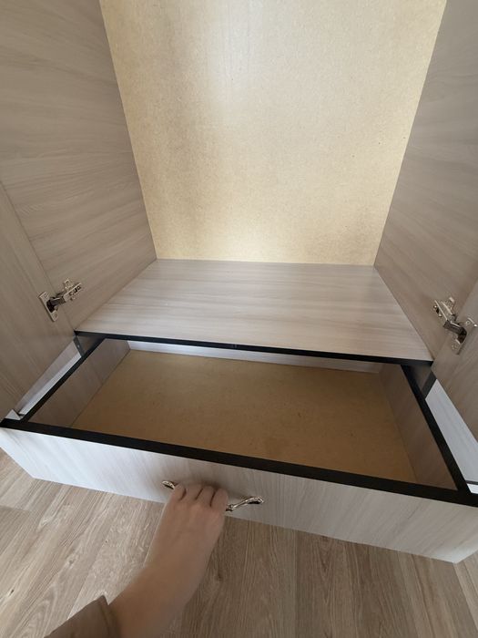 Шкаф сатылады жағдайы жақсы