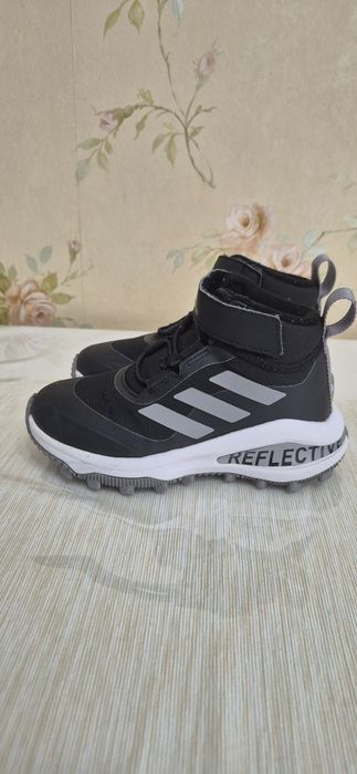 Ghete Adidas marimea 30