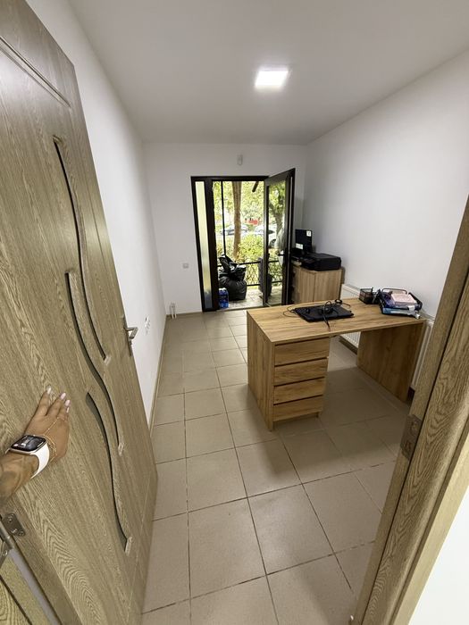 Inchiriez Spatiu servicii infrumusetare