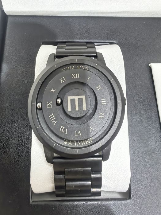 Продам Часы состояние идеальное
