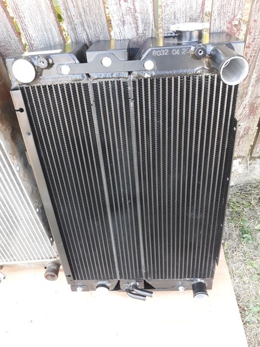 RADIATOR Komatsu cu 3 sectiuni