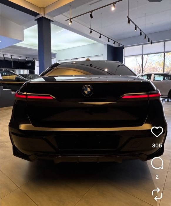 BMW i7 xDrive60 срочно