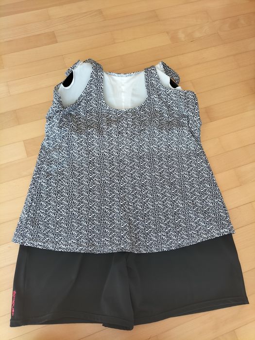 Costum baie damă mărimea 46