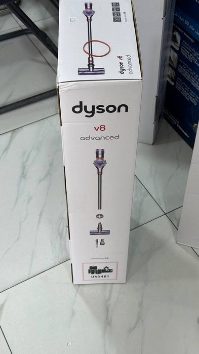 пылесос Dyson очень доступной ценой с доставкой вместе!