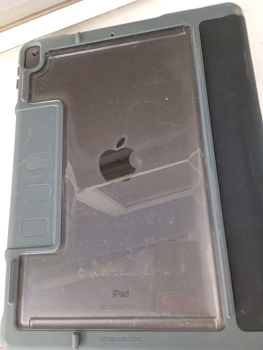 Apple iPad generația 8 32 GB