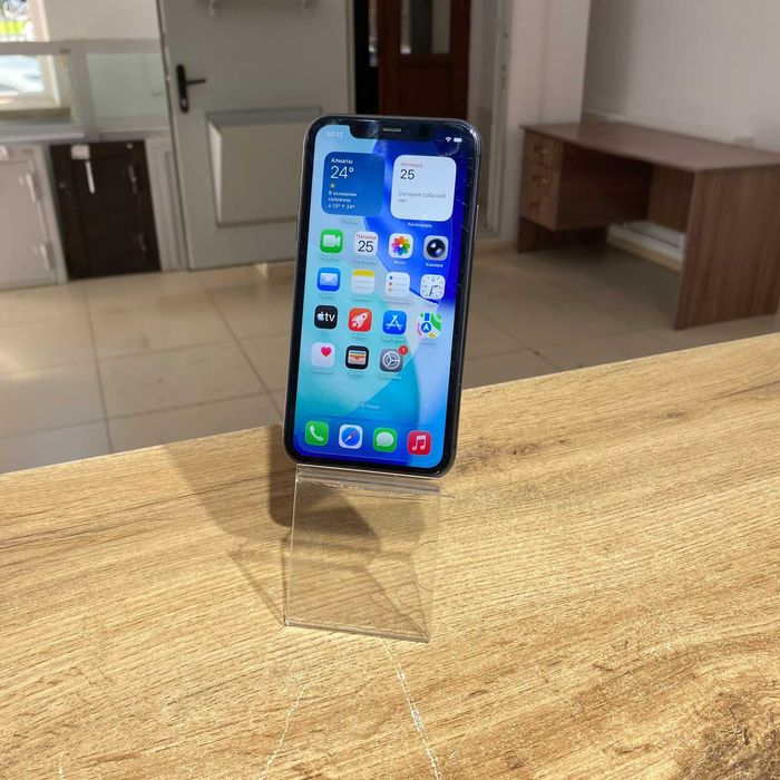 к162/Сотовый телефон Apple IPhone 11 128 Gb/sk158984