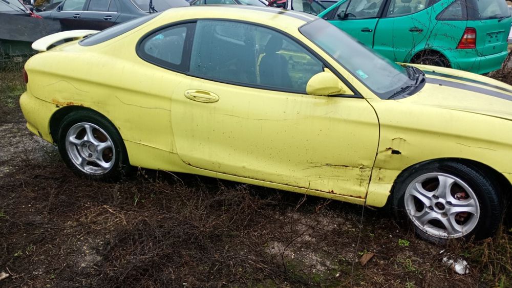 Продава се само на части Hyundai Coupe 2.0