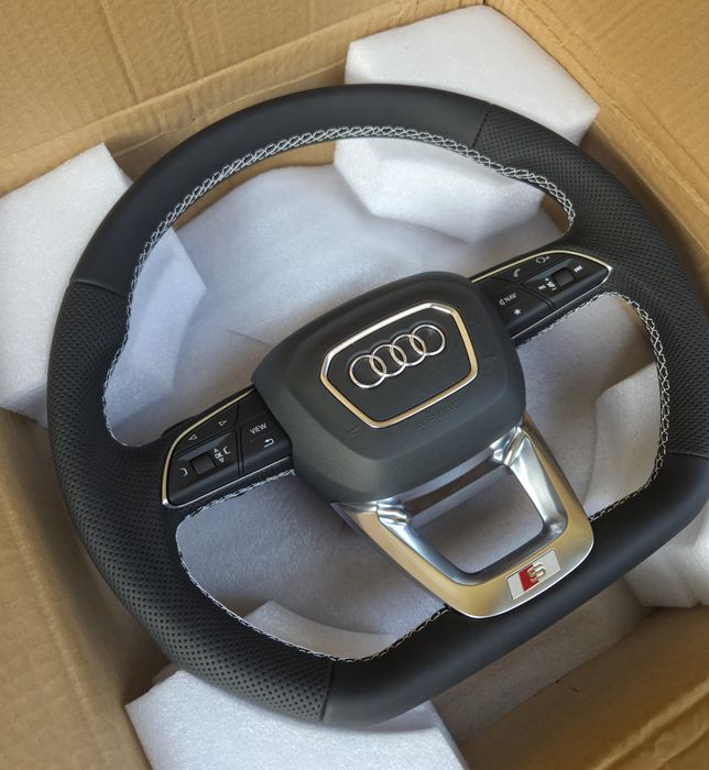 Спортен рязан волан от перфорирана кожа за Ауди А4 Б9 А5 Audi A4 B9 A5 тунинг С-лайн визия