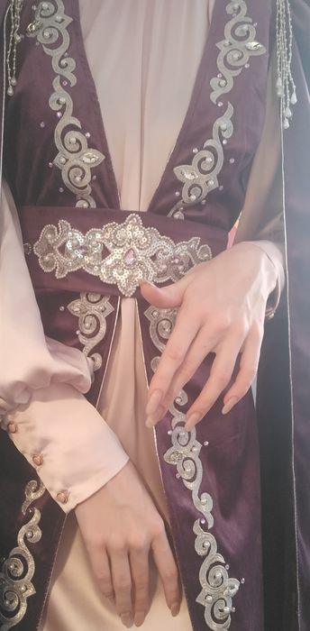 Казахский национальный костюм