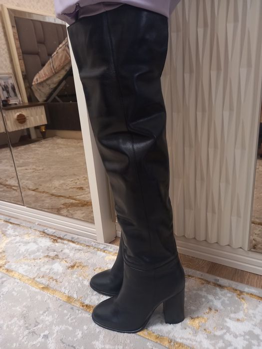 Продам зимние сапоги новые