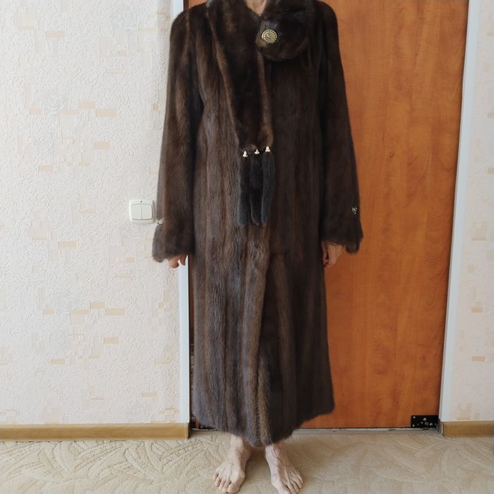 Продам норковую шубу