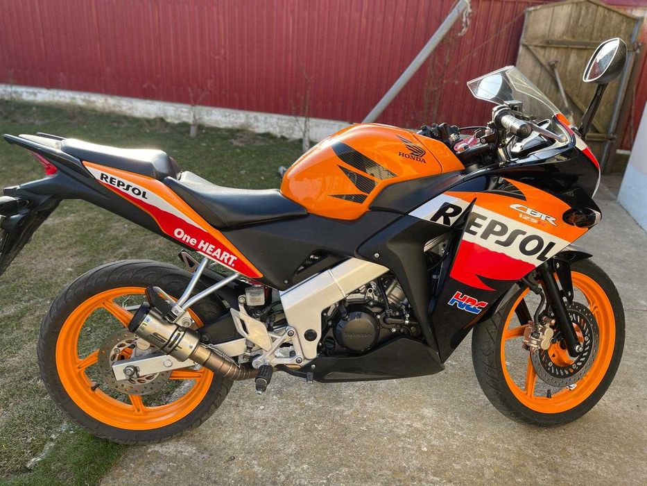 Honda CBR 125R Repsol 2013 – stare foarte bună