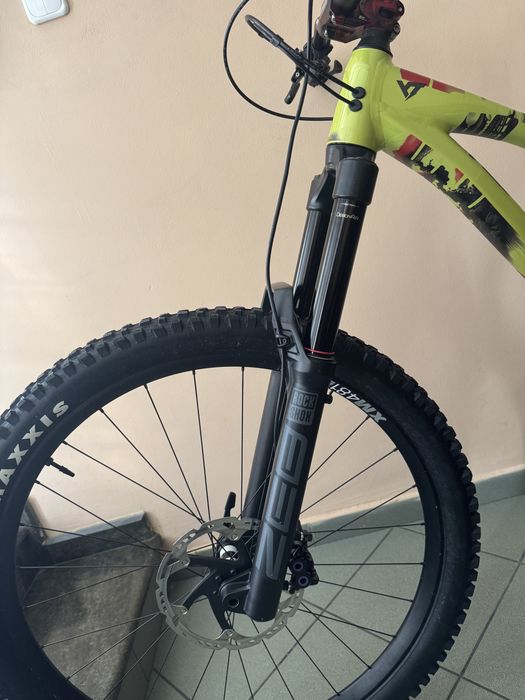 Rock Shox Zeb 170mm 44offset 29’
