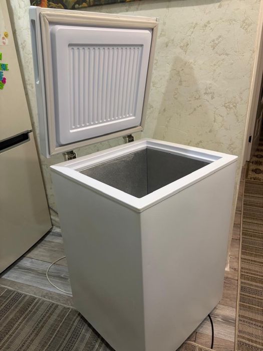 Продам морозильную камеру