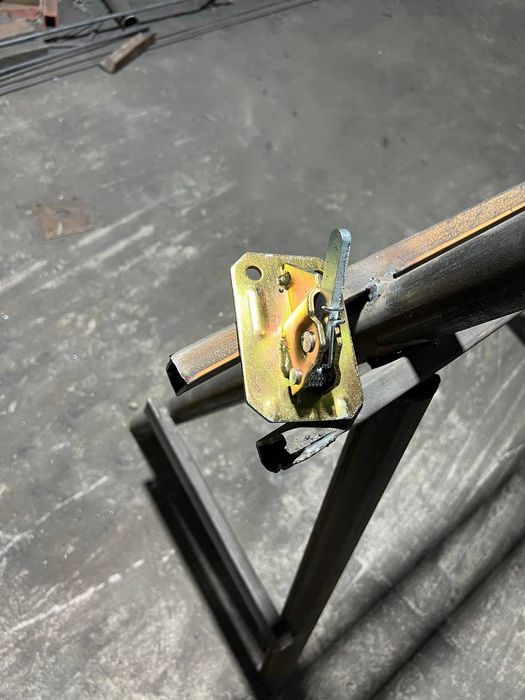 Зажим для опалубка   чироз