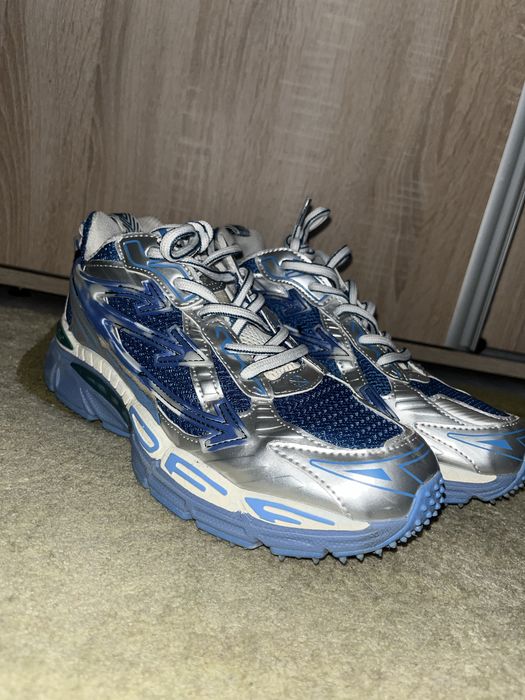 Off-White Be Right Back