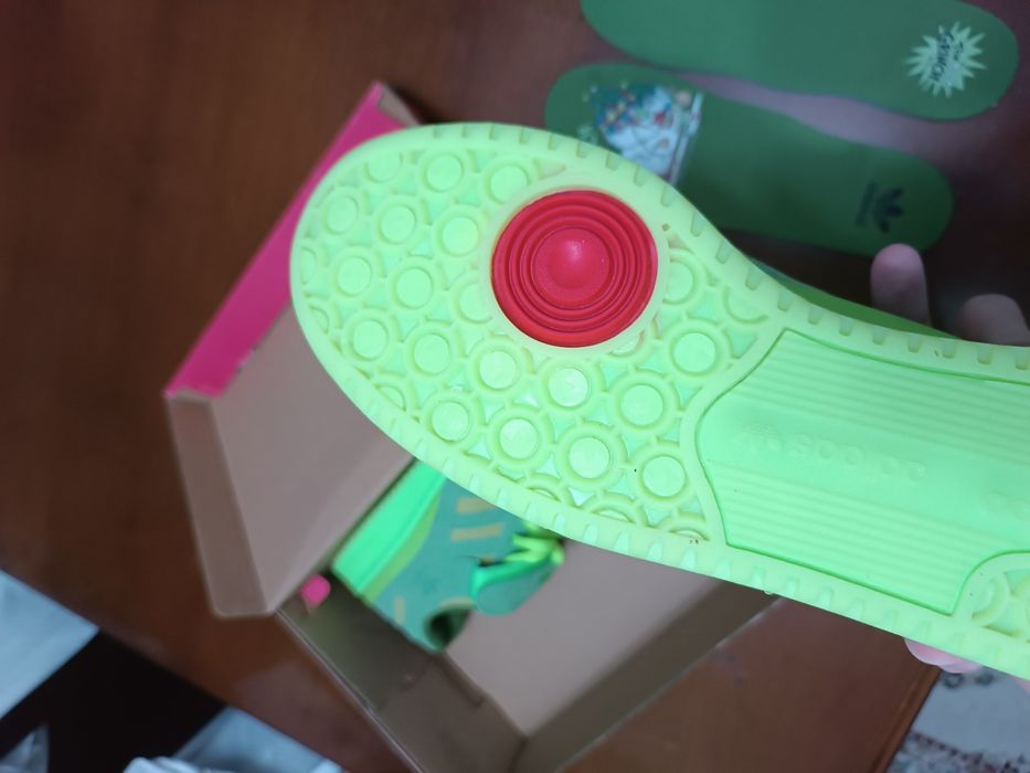 Продам Adidas forum X Grinch