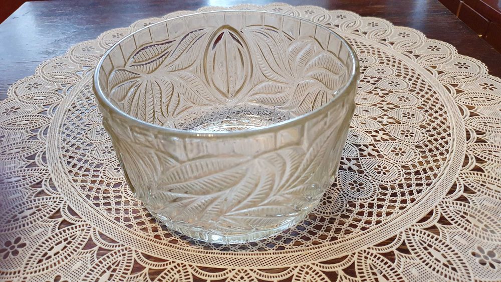 Вазочка стеклянная