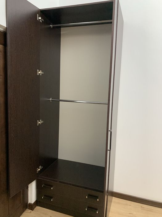 Шкаф для одежды, цвет коричневый