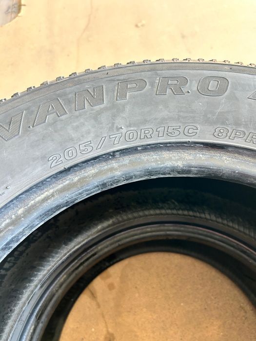 Шины для машины,