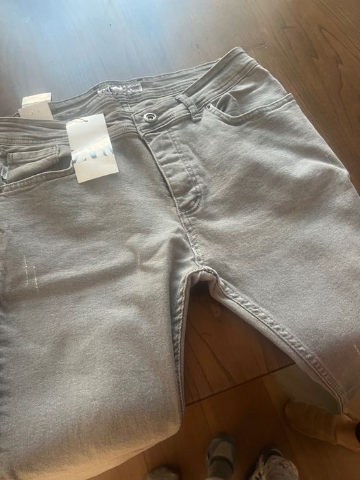 Мъжки дънки зара