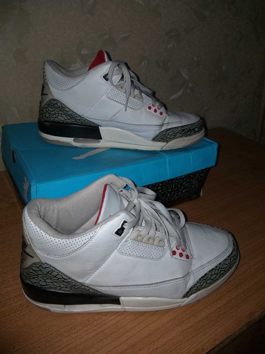 Кроссовки Nike Air Jordan 3 Retro