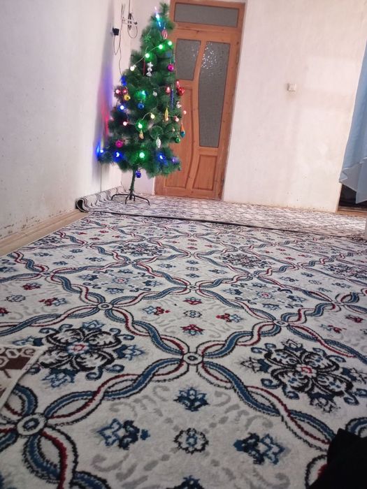 Навоий вилояти Хатирчи туманида Ховли сотилади 13 сотих, 5 хона.