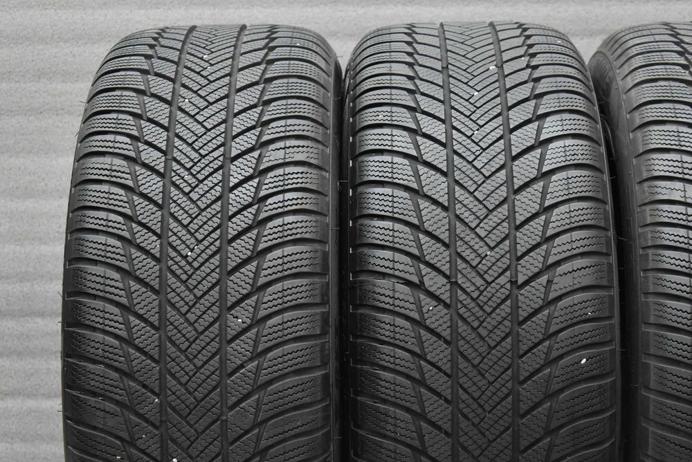 Зимни гуми 275/45/20 Bridgestone