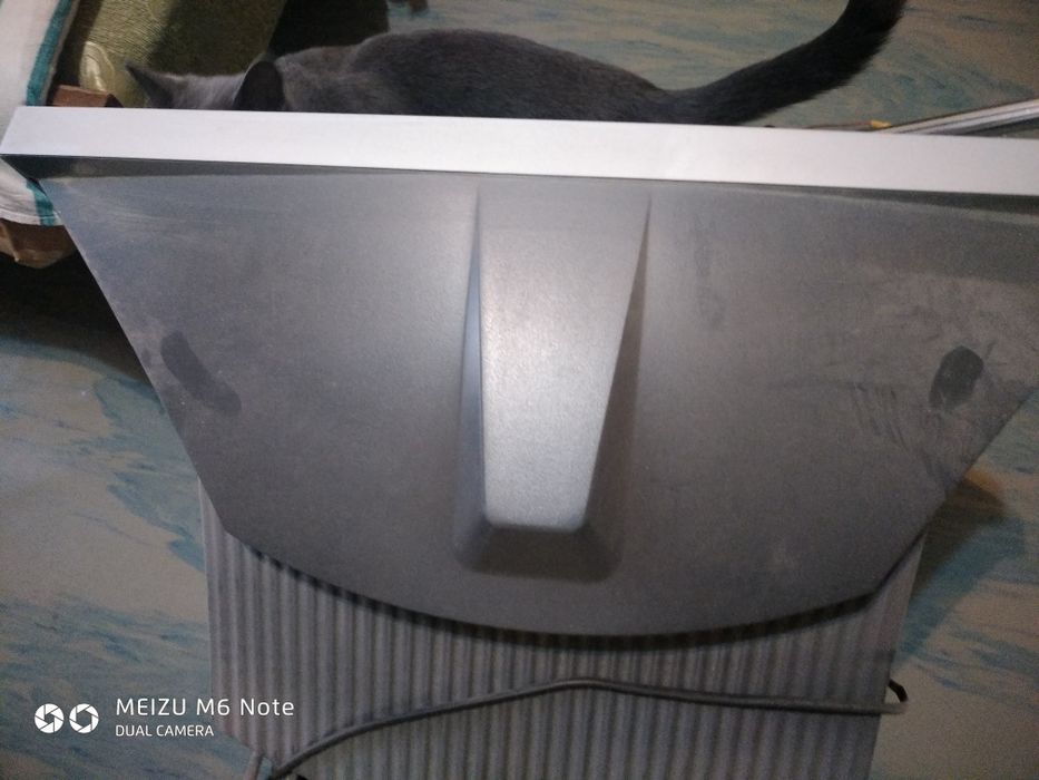 продам телевизор Lg