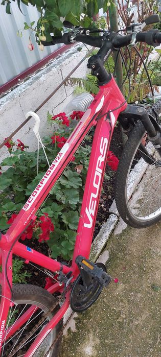 Vând bicicletă cadru aluminiu
