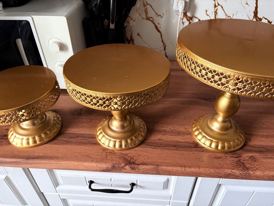 Продается тортница набор  3 шт