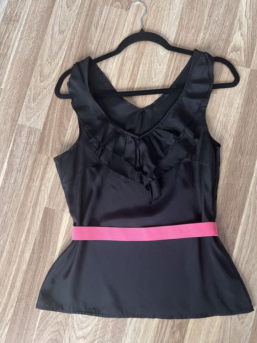 Top cu curea elastic roz bonbon