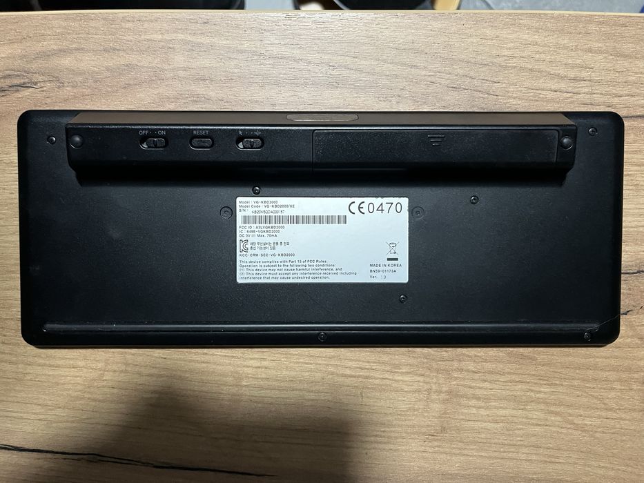 Samsung bluetooth wireless keyboard w touchpad