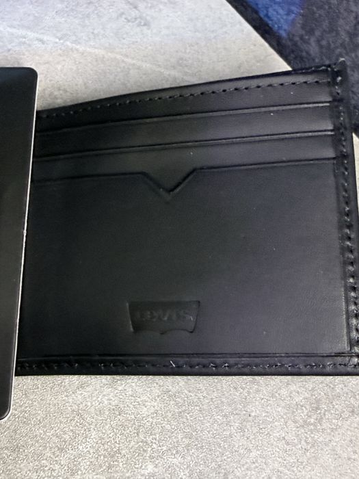 Portofel Levi’s piele Nou