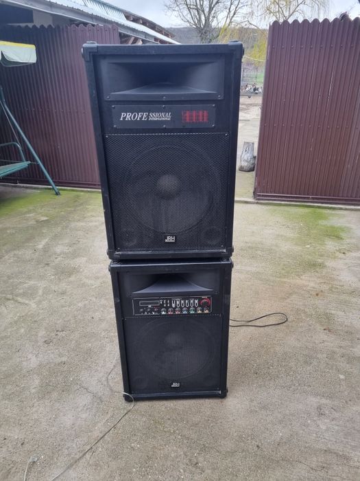 Vând  boxe proffesional international