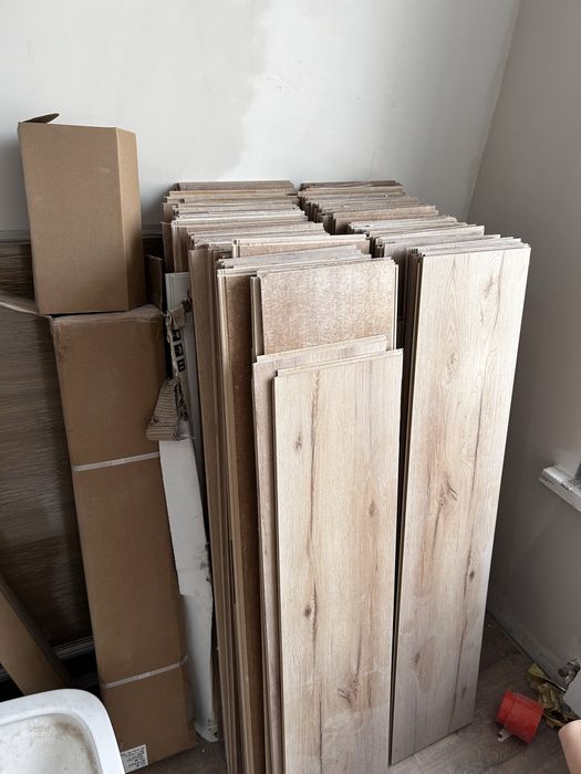 Ламинат деревянный