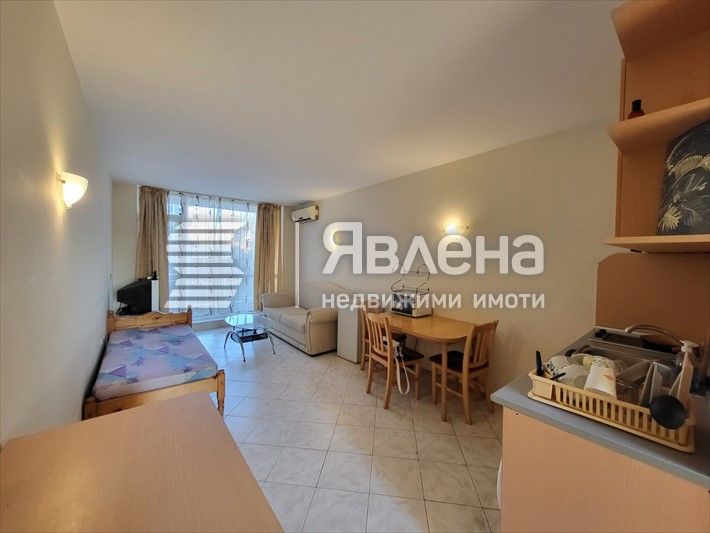 Продава се Двустаен апартамент в к.к. Слънчев бряг - 73 кв.м за 788 €/кв.м - Снимка #8