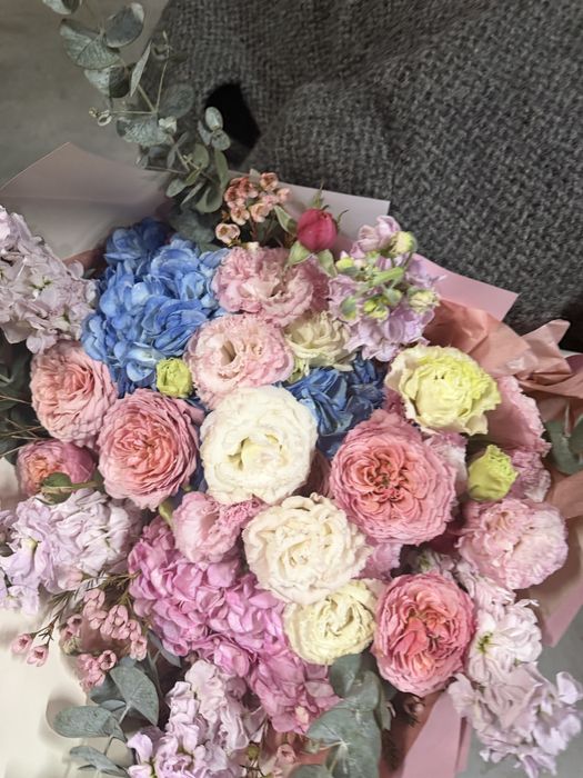 Продам красивый букет