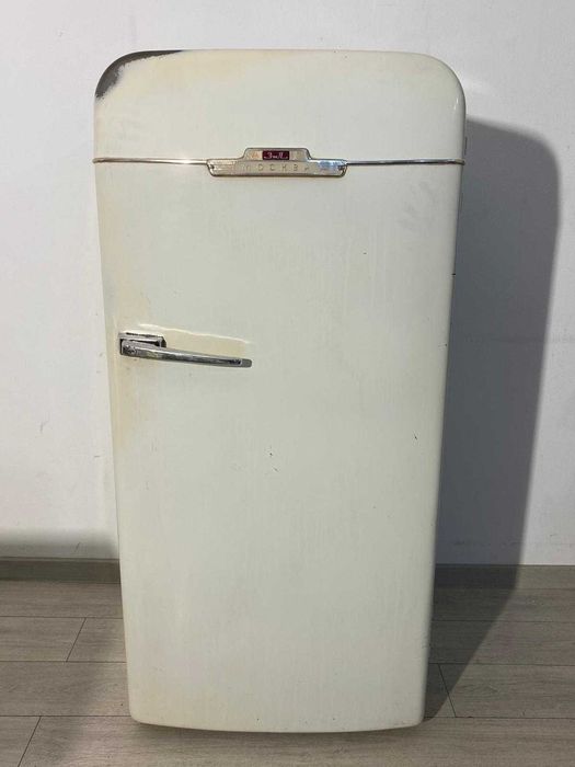 Frigider Vintage Mockba cu Congelator