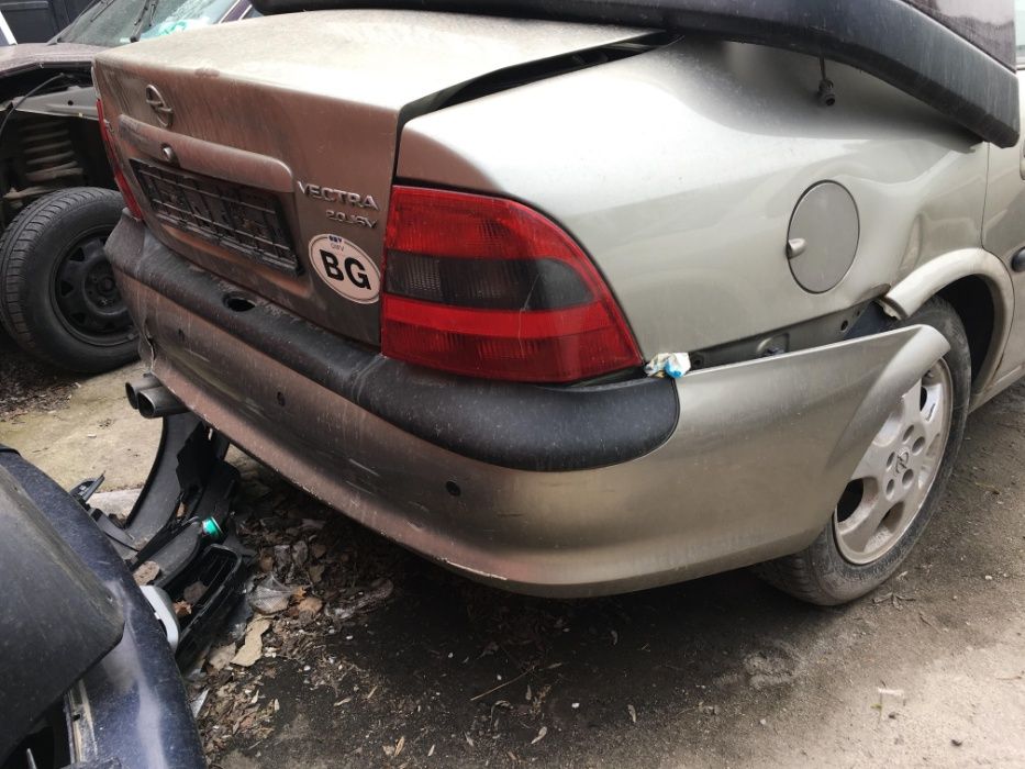 Опел Вектра Б / Opel Vectra B 2.0 16v 136hp НА ЧАСТИ !!!